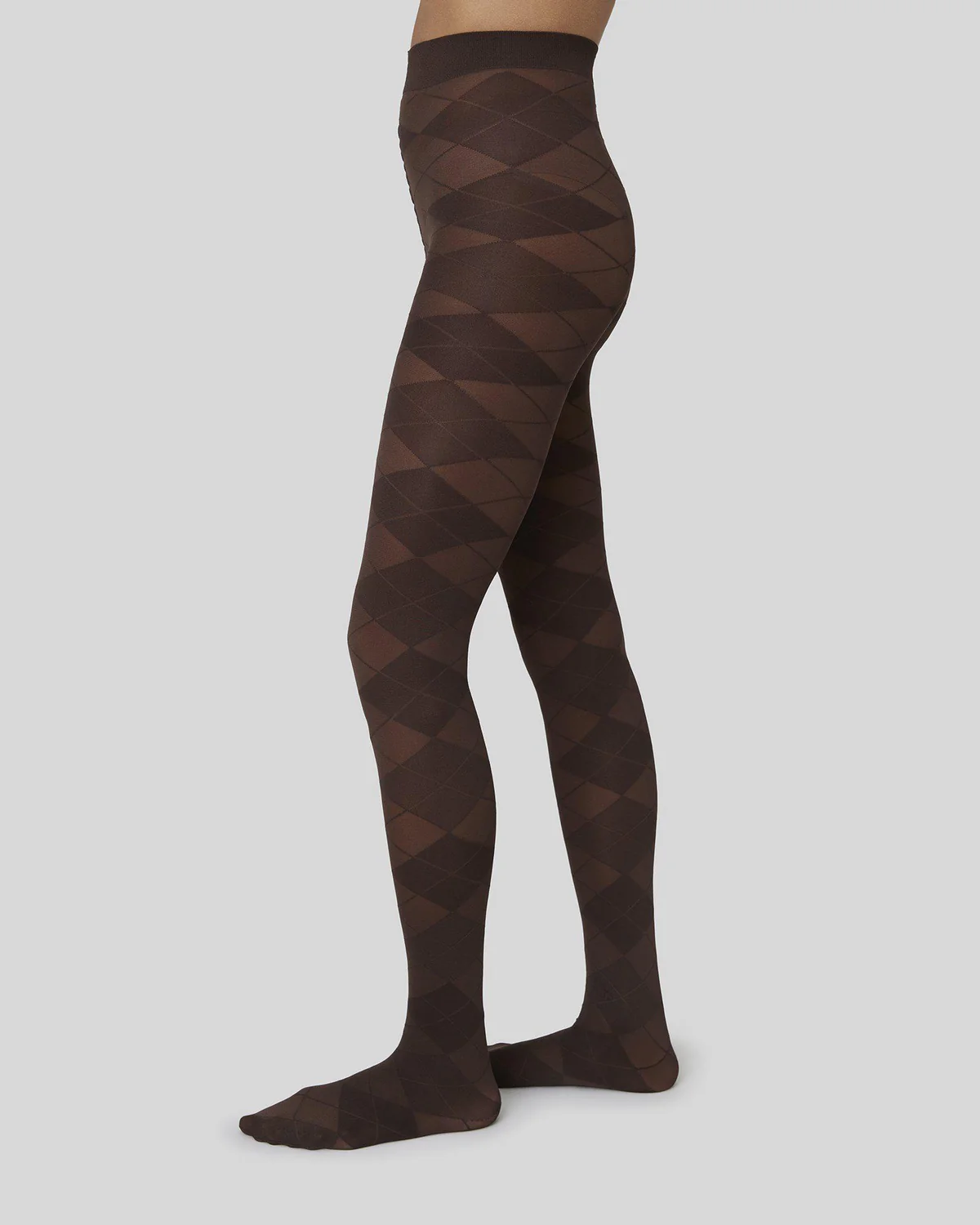 250210_09_BLANK_Rebecka_BLANK_Argyle_BLANK_Tights_BLANK_Dark_BLANK_Brown_171_BLANK_1600x2000_36ba4929-cde4-4732-8261-a70734591e3d