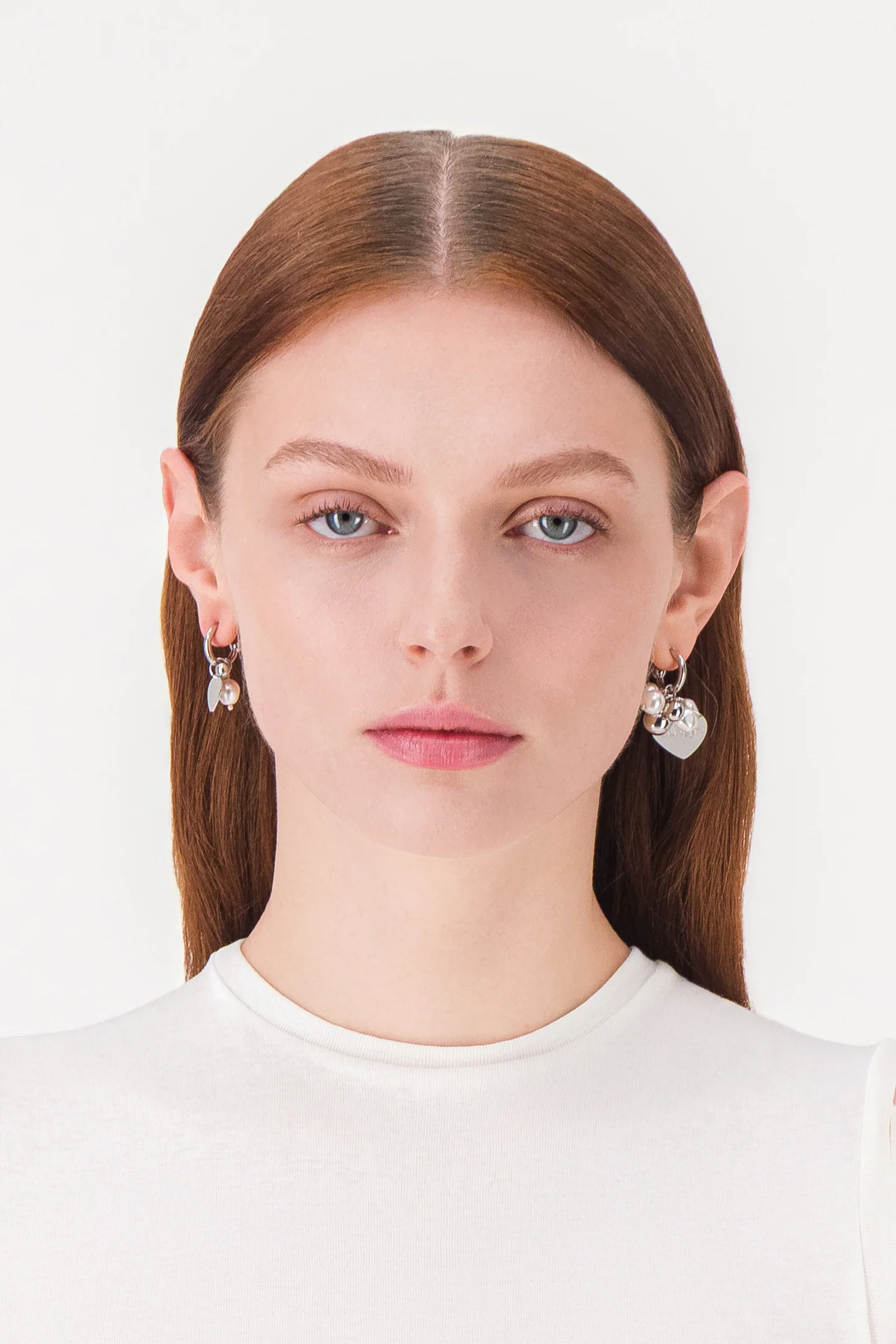 ABBEYEARRINGS-MODEL_1440x