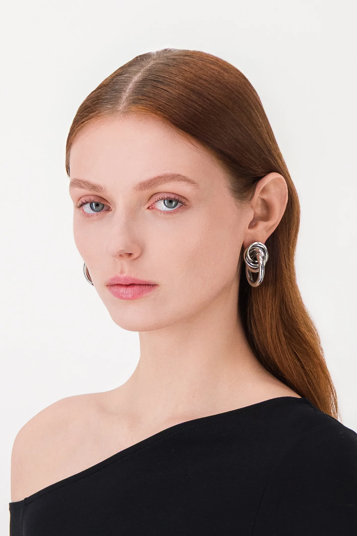 CaraearringsXL-model_1440x