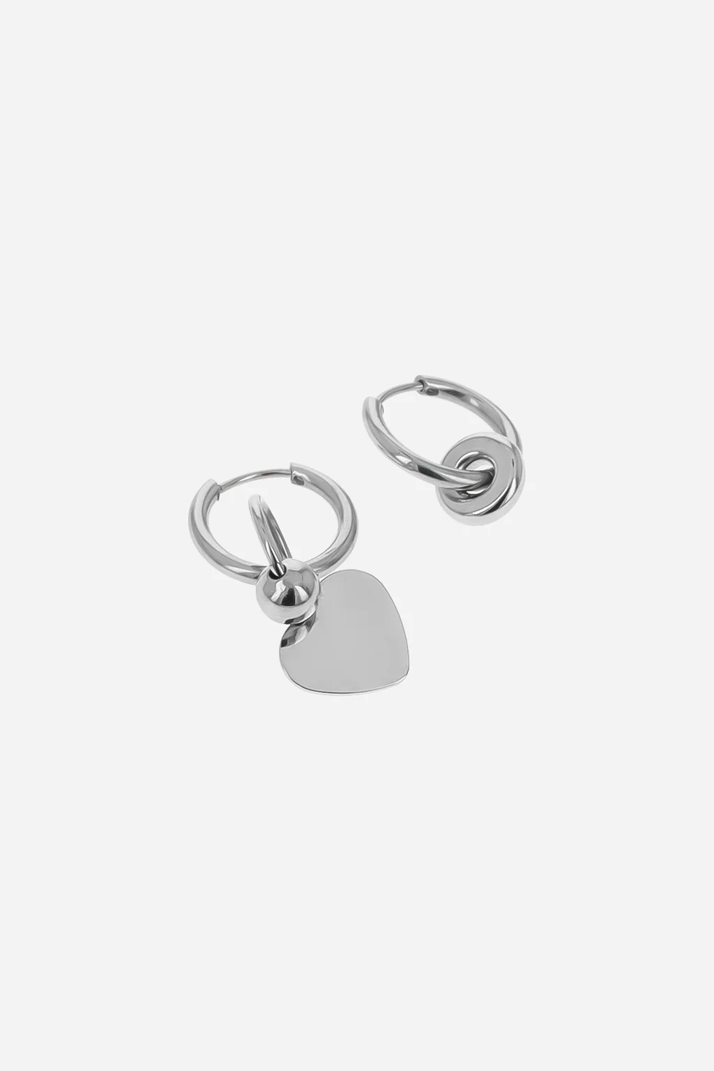 Ronnieearringszoom_1024x